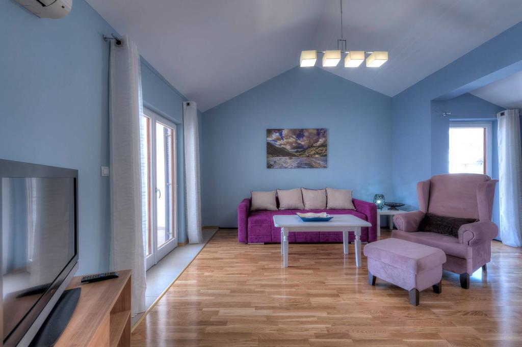 Wukovic Apartments Tivat Exteriör bild