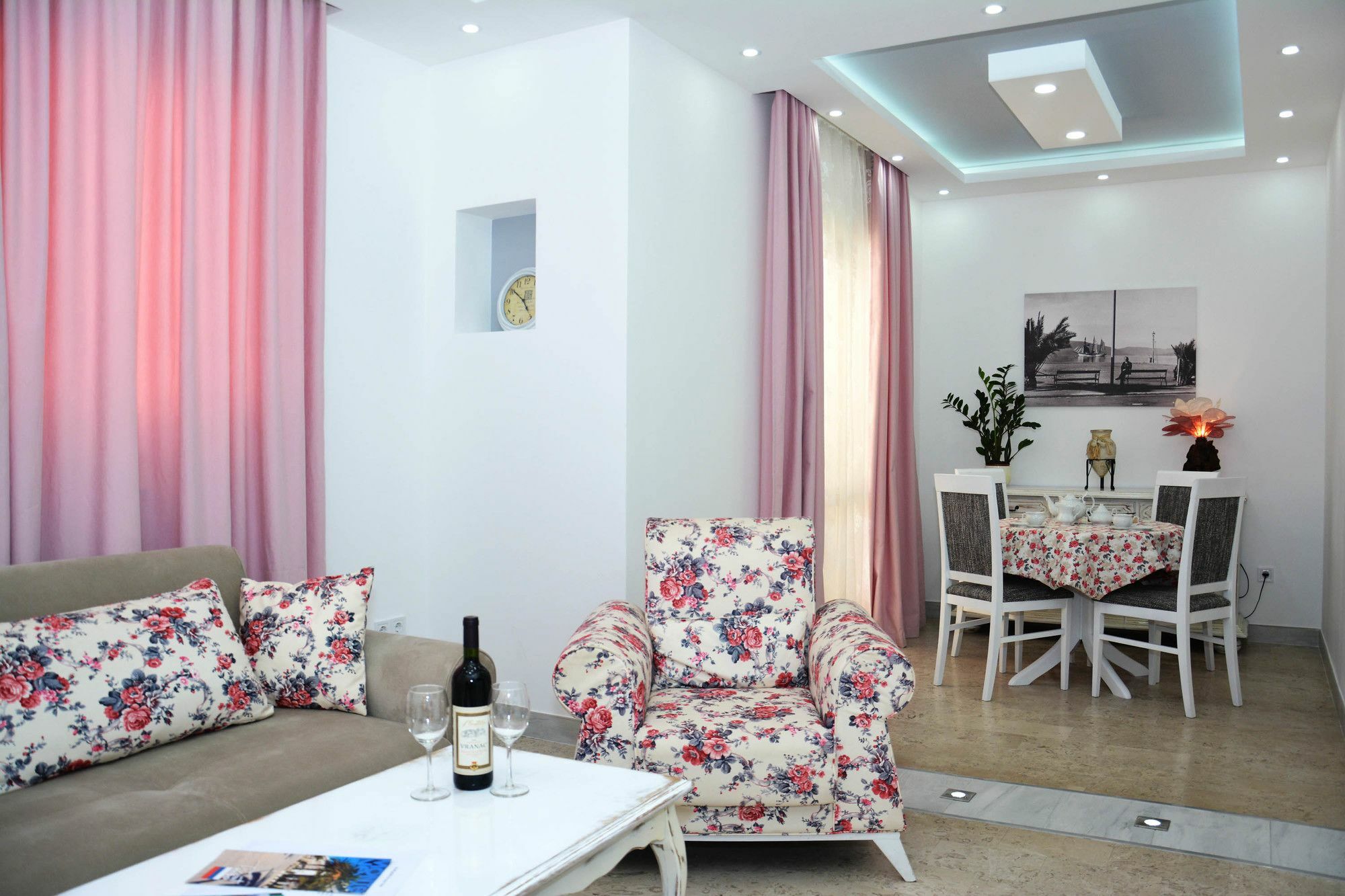 Wukovic Apartments Tivat Exteriör bild